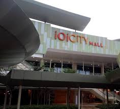 Welcome to visit our huawei concept store ioi city mall, putrajaya. Shaftsbury Putrajaya At Alamanda Mall Apartment Putrajaya