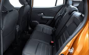The dacia duster is a simple small suv with pretty rugged looks and a spacious, if spartan, interior. Comparison Volkswagen T Roc R 2020 Vs Dacia Sandero Stepway 2021 Suv Drive