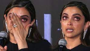She is the daughter of former world badminton champion prakash padukone. Mm6aajde8 Xanm