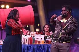 அன்புக்கு அடிபணி, திறமைக்கு தலைவணங்கு,சுயநலக்கண்களுக்கு சிம்ம சொப்பனமாகு. Director Lyricist Arunraja Kamaraj S Wife Succumbs To Covid 19 Dtnext In