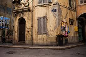 Le tournage de plus belle la vie se déroule en studio belle de mai au 37 rue de guibal. Un Nouveau Prime De Plus Belle La Vie En Tournage A Marseille Et Lourmarin Pour France