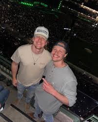 Tyler Wayne Witt (@tylerwaynewitt) • Instagram photos and videos