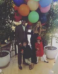 Nick cannon expecting baby number 7 with model alyssa scott. Nick Cannon Shares Off His New Baby In Very Rare Photo Daily Mail Online