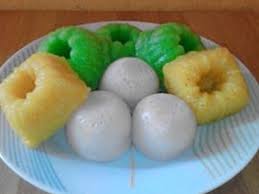 Berikut resep dan cara membuat kue apem tepung beras. Makanan Dari Beras Putih