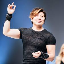 #ombre #ombrehair #hairstyle #hairstyles #ombrecolor #hair #haircut #haircurl #ombrecolor #salon #asian #guytang #balayage #haircolorcorrection #boxcolor #diy #doityourself #naturalombre. Guy Tang Returns To Salon International For 2019 Info And How To Book