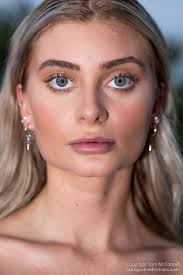 Jazmine... Canon 6D +85mm 1.8 ISO 125 1/160s F/4 Neewer Speed lite +  Eyelighter (reflector) Edited in Capture One 21 and Photoshop Cc 20 Mixture  Brush Tool Settings Tutorial: https://youtu.be/pSiyRK2sstE Instagram:  https://www.instagram.com ...