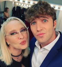 .paola di benedetto pizzica paolo ciavarro: Paolo Ciavarro Eta Altezza Peso Fidanzata Madre E Padre Vip Lavoro