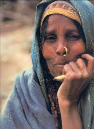 Remembering Eritrean Patriot Mama Zeynab ‪ Mama Zeynab was born in Afabet  in 1918. Joined EPLF in 1977 and died