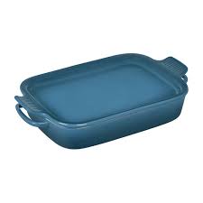 Le creuset cast iron shallow casserole 30 le creuset casserole has been loved by cooks across the world for nearly a century. Rectangular Dish With Platter Lid Le Creuset Official Site