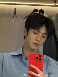 Drama “Cang Feng/ Sharp Turns” Umumkan Seluruh Jajaran Pemain! Drama ”Cang  Feng/ Sharp Turns” resmi mengumumkan seluruh jajaran pemainnya dan akan  tayang di Tencent Video! Pemeran Utama: • Duan Yihong, Yu Nan, #