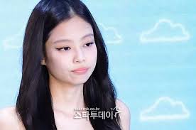 Girl group Black Pink Jenny won a lawsuit against A, who impersonated her  biological father, to ban ..