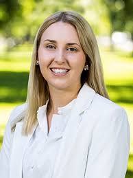 Alannah Williams's Instagram, Twitter & Facebook