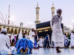 فضل الصلاة في المسجد الحرام وتأويلاتها المختلفة في الأحلام City That Never Sleeps Human Soul My Favorite Part