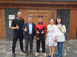 Aug 20, 2021 · 查馬克多次在接受媒體訪問時表示，由於排灣族沒有文字，只有語言，所以有關部落的歷史、知識和文化，都是藉由排灣族語將這些記憶編織成歌謠. 7cdzy6og2ynfqm