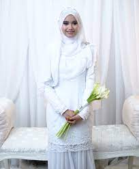 Pilih fesyen kurung pendek terkini untuk tampak stylo. Veil For Rent