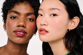 Benetint, el icónico tinte para labios y mejillas de Benefit que continúa  en la cima