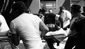 Strage di bologna, l'applauso in onore delle vittime alla cerimonia davanti la stazione della città (agenzia vista) bologna, 02 agosto 2021 il fischio del treno e poi l'applauso in onore delle vittime della strage di bologna, avvenuta 41 anni fa. Bologna 2 Agosto 1980 La Strage Fascista Globalist
