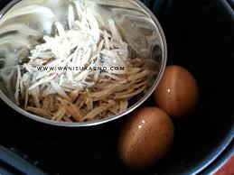 Kemudian masukkan dalam bahan a (gaul guna spatula/senduk) 3. Cara Goreng Ikan Bilis Dan Rebus Telur Dalam Air Fryer