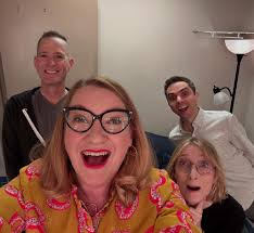 Late Bloomer show 278 and the first one of the US tour. Tremendous crowd in  Ann Arbor tonight. Thanks for coming if you did. My ace support was Matt  Kirshen (give him