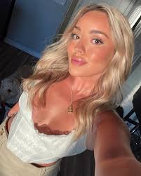 Brooke Henry (@brookehenryyyy) • Instagram photos and videos