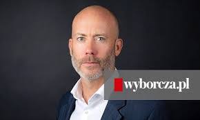 Stuart Kirk's Instagram, Twitter & Facebook