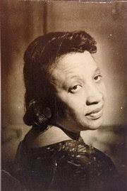 Florence Hatcher's Instagram, Twitter & Facebook