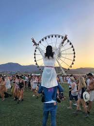 This year, the annual music and arts festival hosted in indio, california, featured big names here's a look at what you missed at coachella 2019. Festival Trends Seen At Coachella 2019 Wander Lust
