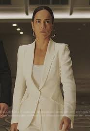 Teresa S White Blazer On Queen Of The South Queen Of The South Fashion Sophisticated Outfits