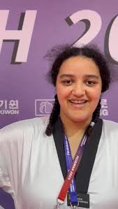 Apoyo al Taekwondo en Torrevieja La concejal de deportes de Torrevieja, Diana  Box, quien fuera una notable deportista de balonmano, se hizo presente en  el Pabellón Principal de la ciudad para apoyar