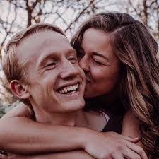 Logan Ivy's Instagram, Twitter & Facebook