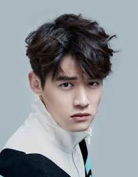 After watching episode 8 of "so-and-so", 我也好想抱抱Great hope (Liu Dongjing)  oh! Look up and pray to God for me to come next encountering a full copy