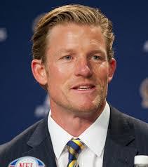 Edward Grayer's Instagram, Twitter & Facebook