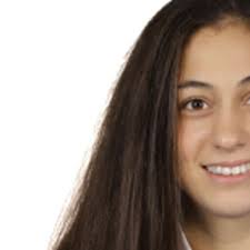 María CARMONA-YÁÑEZ