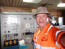 Taman ini terletak di segitiga terumbu karang, menjadi habitat bagi 390 spesies terumbu karang dan juga berbagai spesies ikan, moluska, reptil dan mamalia laut. Grantnsaipan Taman Laut Di Sulawesi Tts