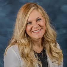 Amanda Buse's Instagram, Twitter & Facebook