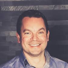 After three years, I graduated Cum Laude from University College  Maastricht! After a summer program at the Institute for the Study of War, I  will be continuing my studies at the Universität