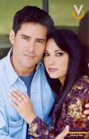 Hoy es el cumpleanos del talentoso y guapo actor y talentoso Roberto  Mateos.es un actor y modelo mexicano. Desde hace mucho años, Roberto Mateos  ha sido actor regular por Telemundo, empresa de