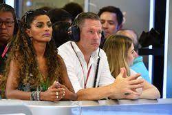 Johannes franciscus jos verstappen is a dutch former racing driver. Tranen Bei Max Schwester Nach F1 Rennen Familie Verstappen Uberglucklich
