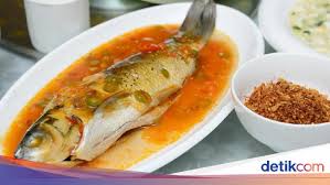 Pada tahun 2021, tahun baru cina jatuh pada 12 februari iaitu pada hari jumaat. Ikan Bandeng Sajian Wajib Imlek Ini Makna Dan Cara Makannya