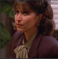 Dana Foley, therapist…interesting she didn't FIND it funny 🤔 : r/seinfeld