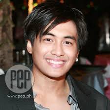 Rainier Castillo prefers not to have a girlfriend for now: "Parang minsan  nakakasakal."