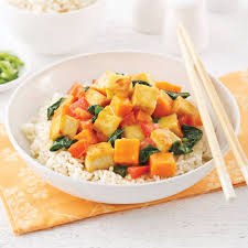 Saute De Tofu Cari Et Lait De Coco Clean Recipes Love Food Food