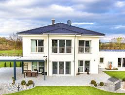 Gepflasterte Terrasse Ebenerdig Stadtvilla Haus Haus Bauen