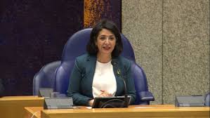 De voorzitter van de tweede kamer, khadija arib, stond vandaag stil bij de rellen die we de laatste paar dagen in. Tweede Kamer Met Zomerreces Tweede Kamer Der Staten Generaal