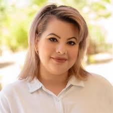 Eva Beltran's Instagram, Twitter & Facebook