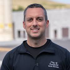 California's eighth annual Water Professionals Week is October 5-13, 2024.  Water Professionals Appreciation Week was established through Senate  Resolution 80 by Senator Bill Dodd and highlights the important role of  water and