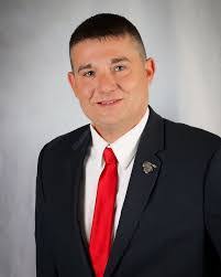 Kris Vanbuskirk's Instagram, Twitter & Facebook