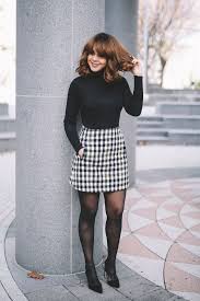 Black And White Gingham Skirt Outfit Yes You Can Wear These Miniskirts During The Winter In 2020 Plaid Skirt Outfit Miniskirt Outfits White Skirt Outfits