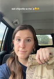 Mallory Cartwright's Instagram, Twitter & Facebook