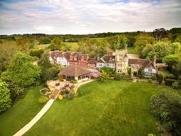 The official twitter handle for @freeform's ravenswood. The Ravenswood Bewertungen Fotos Preisvergleich Sharpthorne England Tripadvisor